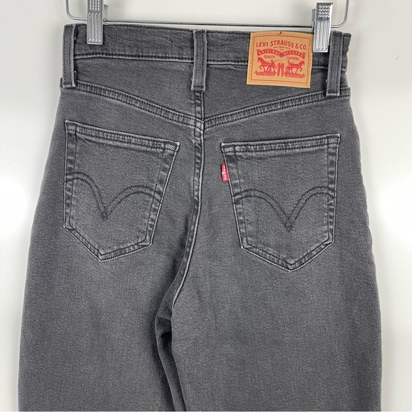 Levi's High Waisted Mom Jeans Relaxed Tapered Leg Dark Grey Women's Size 24 - Picture 5 of 8